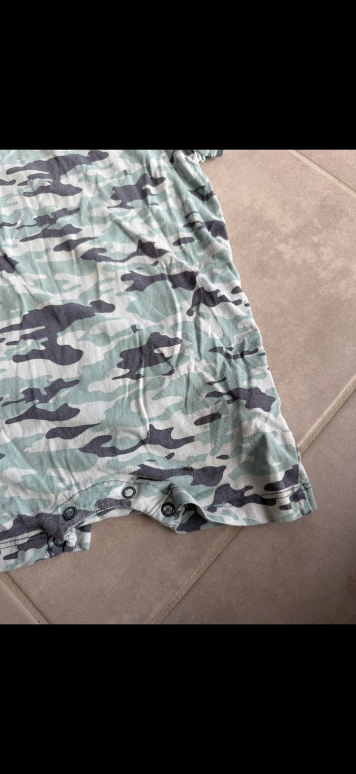 Barboteuse combishort camouflage 36 mois - photo numéro 7