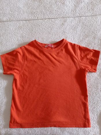 Polo manches courtes couleur orange taille 3 ans marque pareil au même voir photos
