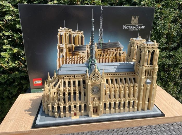 LEGO Architecture Notre-Dame - photo numéro 3