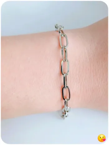 Bracelet argenté chaine tendance – fin, chic et lumineux