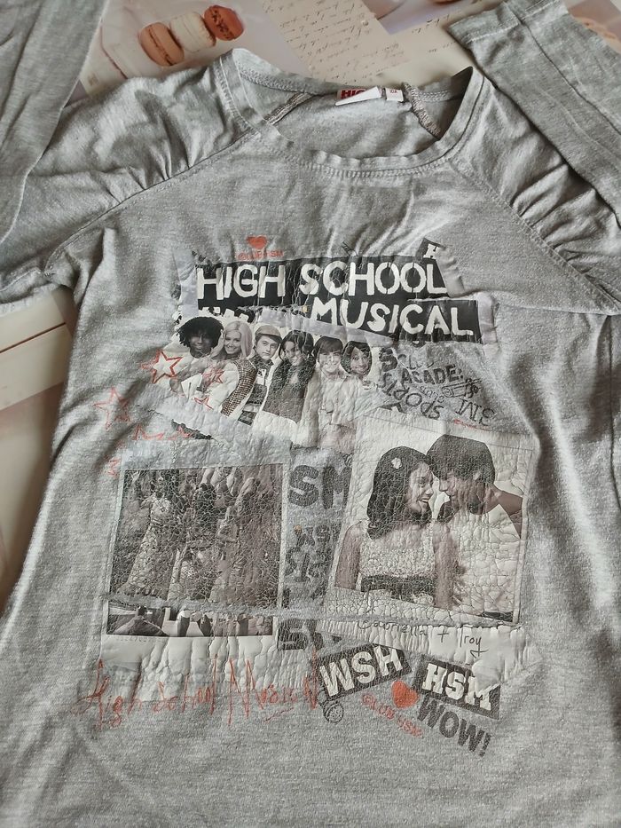 Tee-shirt ML "Disney" 10 ans. - photo numéro 2