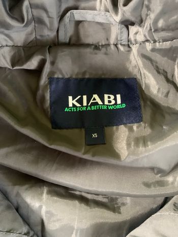 Manteau sans manche Kiabi taille XS.