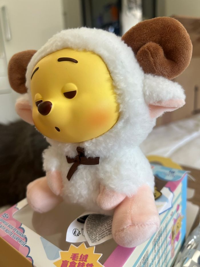 Miniso porte-clé peluche Winnie l’Ourson Sheep - photo numéro 3