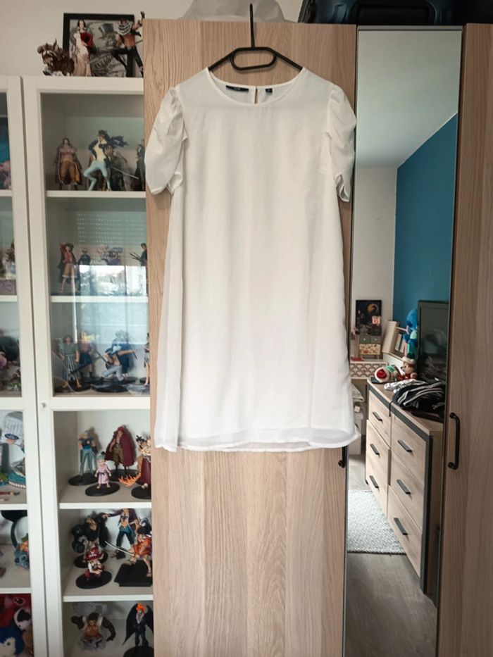 Robe blanche neuve Kiabi - Taille S 36 - photo numéro 2