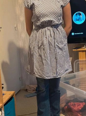 Jolie robe  vintage  taille  40