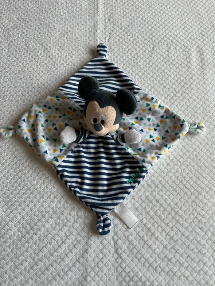 DOUDOU PLAT MICKEY * DISNEY * 1751. - photo numéro 2