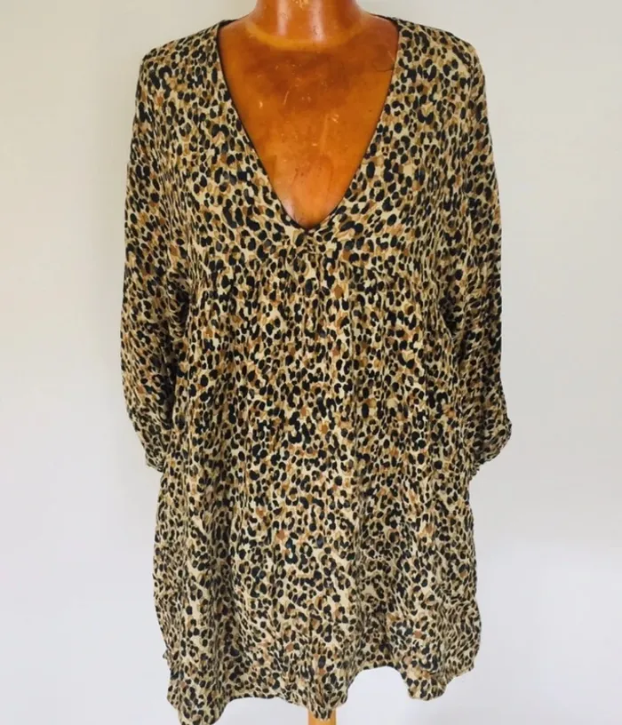 Robe fluide motifs léopard