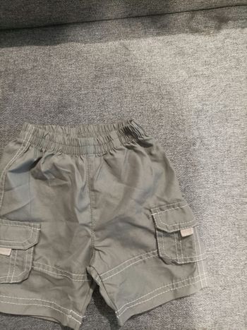 Vend plusieurs vêtements de 6 mois