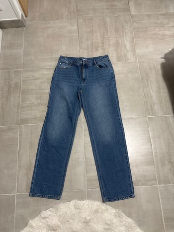 jeans bleu foncée