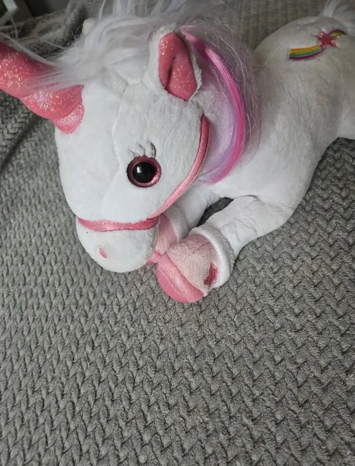 Licorne magique musicale lumineuse Lica Bella – peluche interactive - photo numéro 3