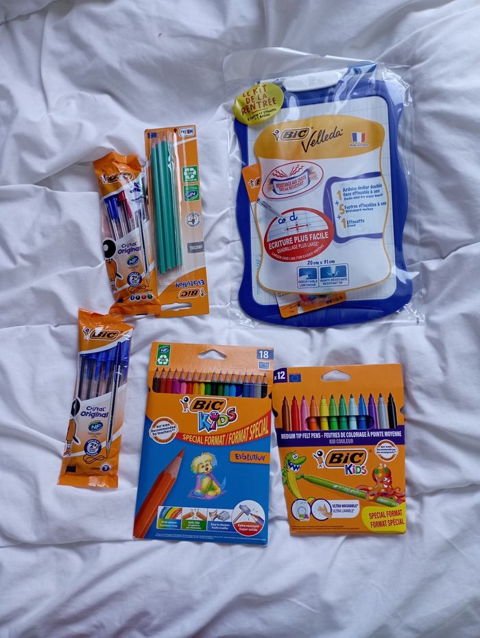 Ensemble fourniture scolaire lot de 6 Bic neuf 10€