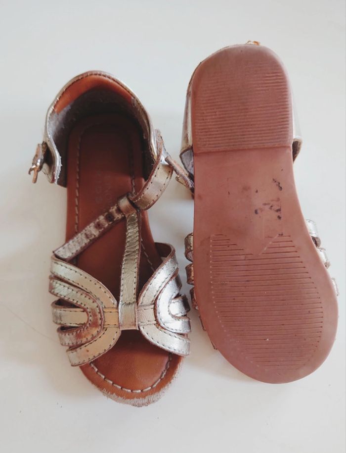 Sandales t26 - photo numéro 2