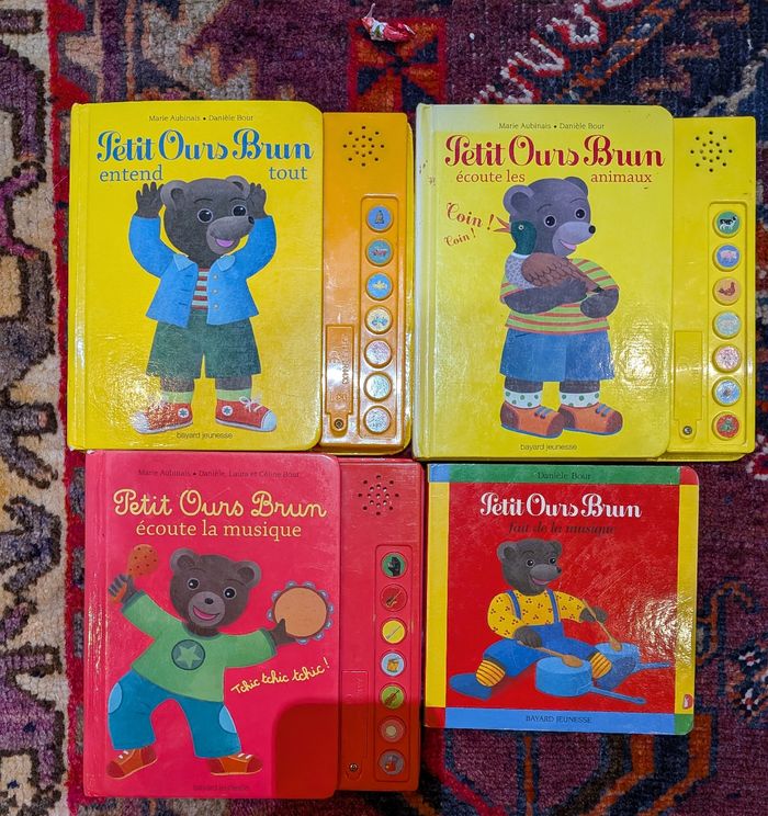 Lot de 3 livres musicaux et 1 livre Petit Ours Brun
