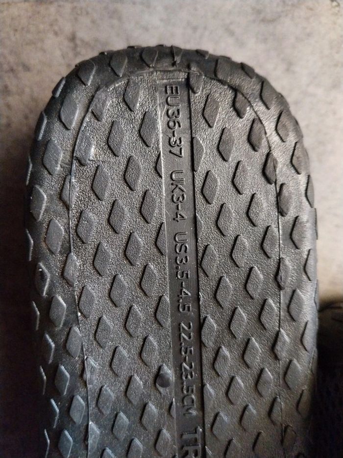 Chaussures aquatiques neuves avec étiquette tribord 36-37 - photo numéro 4