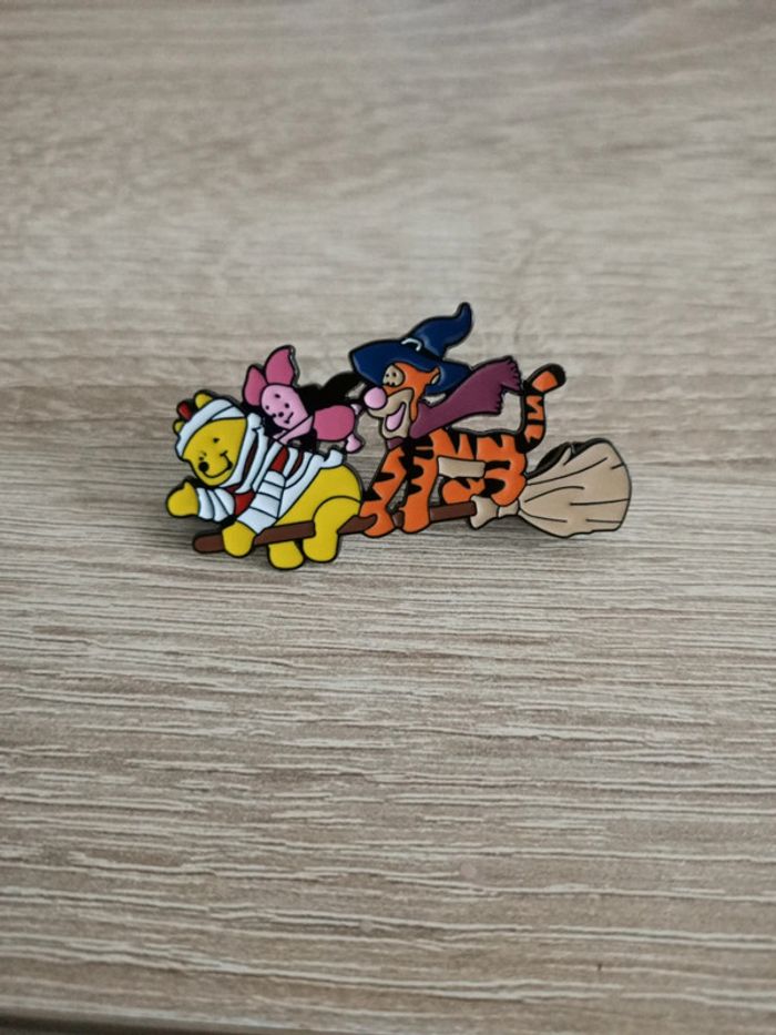 Pins Winnie l'ourson Tigrou porcinet - photo numéro 3