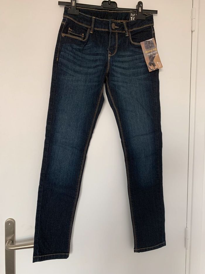Jean skinny marine neuf 152cm