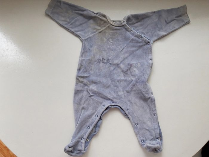 Grenouillère Petit Bateau bleu gris, doux velour , 6 mois 67 cm bébé