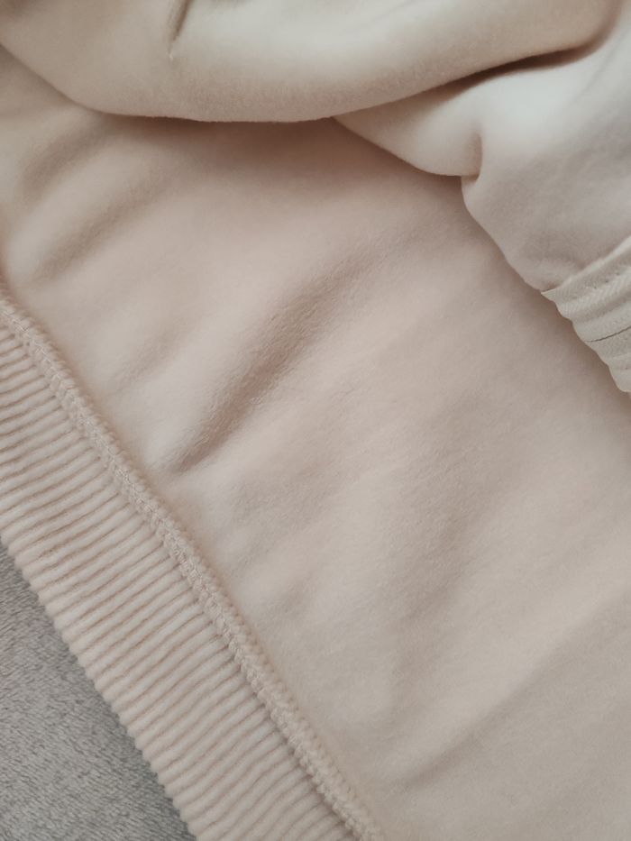 Gilet velours a capuche - photo numéro 5