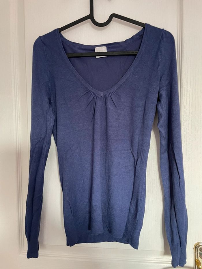 Pull col v bleu taille 36
