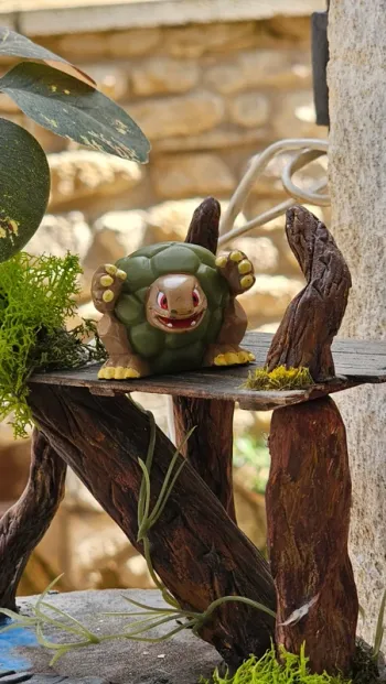 Super figurine Pokemon Nintendo finger puppet grolem