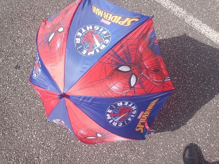 Parapluie spiderman marvel - photo numéro 3