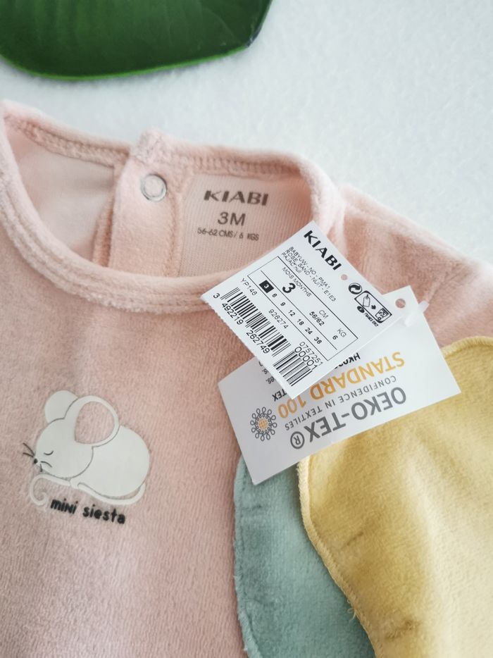 Pyjama Kiabi 3 Mois + 2 cotons réutilisables en velours - photo numéro 2