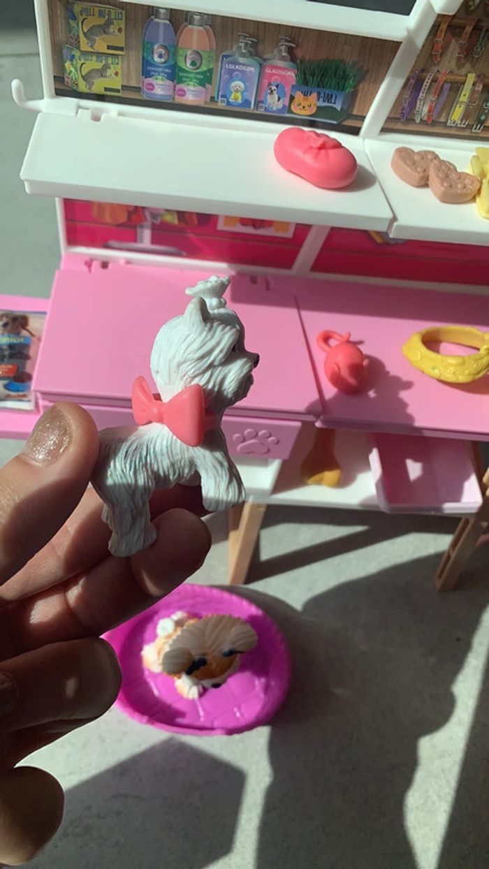 Lot accessoires magasin animalier barbie avec accessoires chien - photo numéro 3