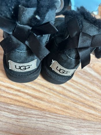 UGG petite fille