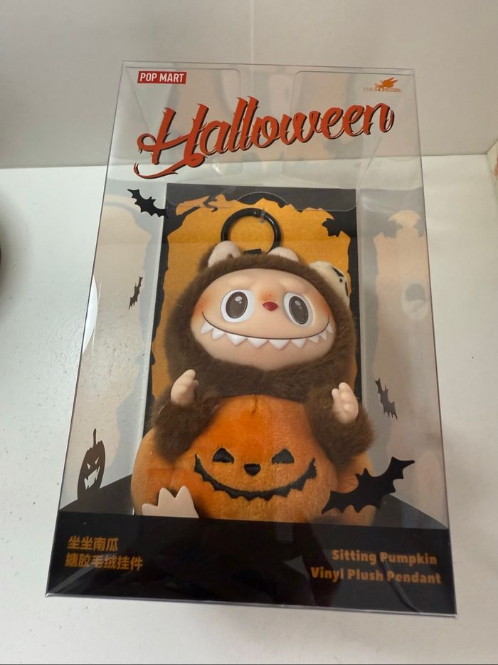 Labubu Halloween