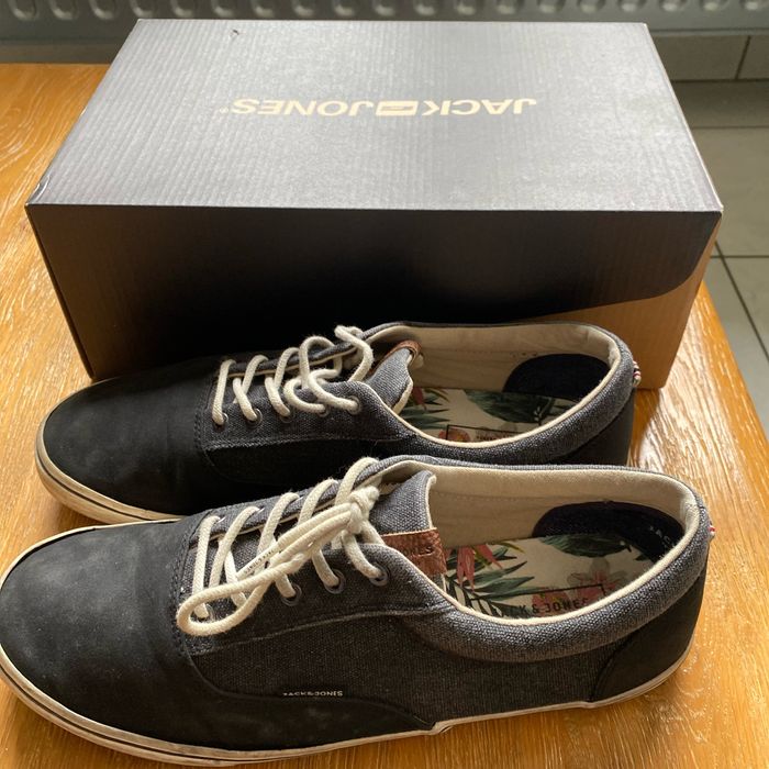 Sneakers en toile grise et noire Jack &Jones taille 43