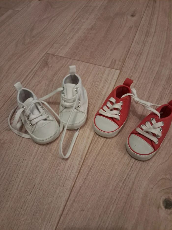 2 paires de chaussures