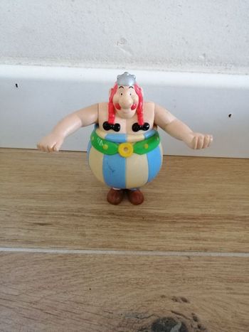 Figurine collector Obélix en bon état