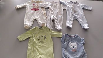 Lot pyjamas et haut bébé garçon 1 mois