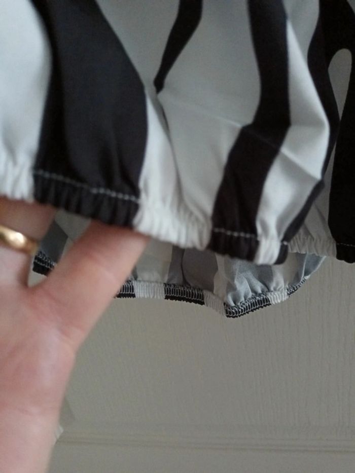 Blouse zébré noir et blanc - photo numéro 3