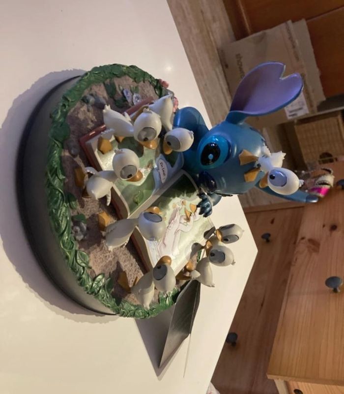 Figurine stitch