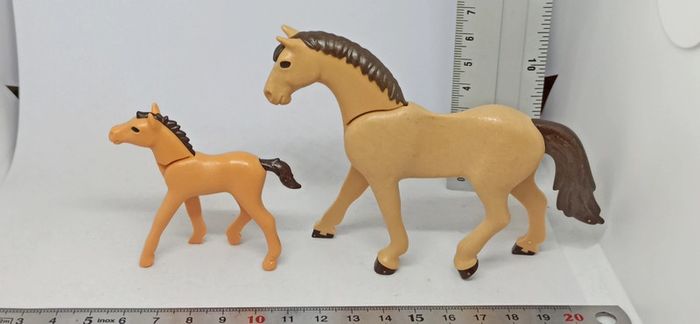 Cheval marron clair avec poulain playmobil - photo numéro 3