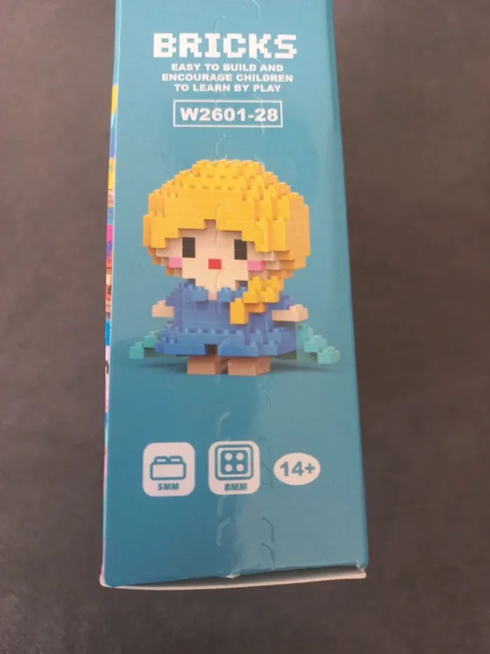 Petite construction en briques mini princesse elsa reine des neiges micro bricks - photo numéro 2