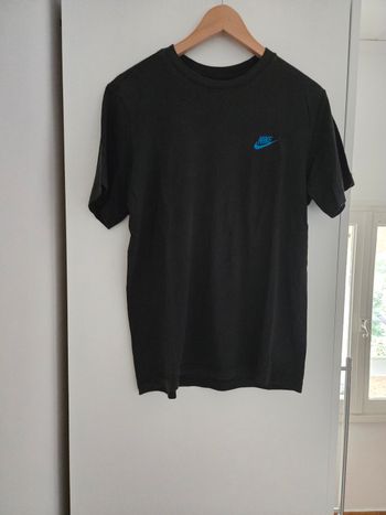 T-shirt Nike en taille S 