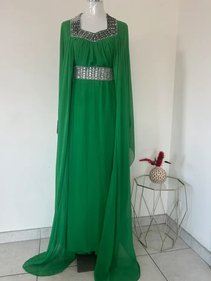 Robe cérémonie verte femme - photo numéro 2