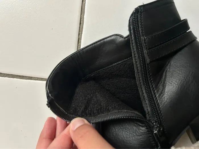 Bottines à talon noir cuir - photo numéro 5
