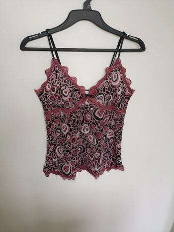 Top nuisette imprimé cœurs rose et noir Nuit d’étoiles sexy vintage