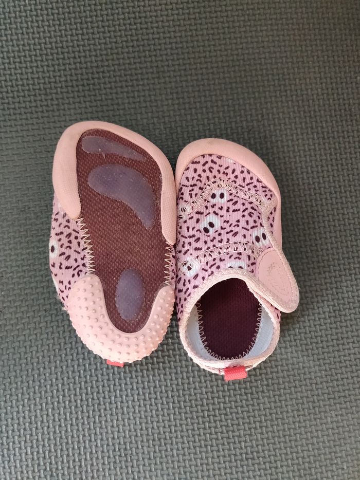 Chaussons souples Decathlon roses taille 22 - photo numéro 2