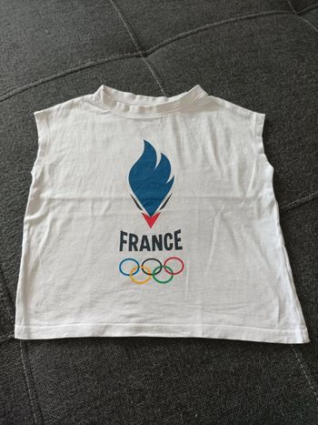Tee shirt