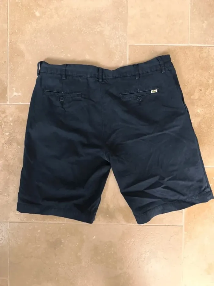 Short Lacoste homme taille 44 excellent état coton logo poche bleu foncé marine - photo numéro 7