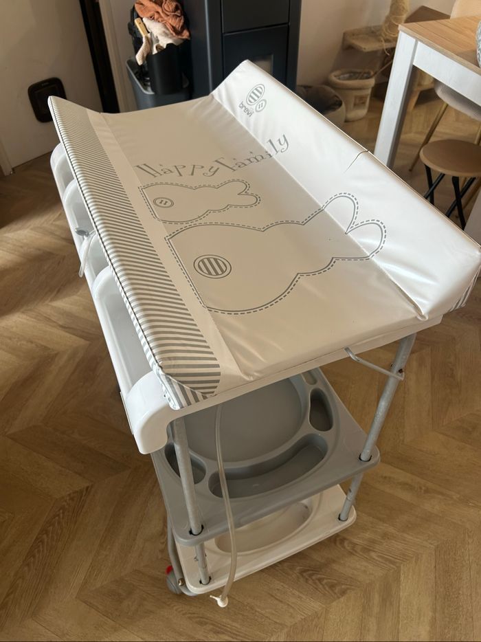 Baignoire bébé avec matelas à langer BREVI