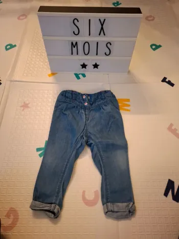 Jean fille 6 mois
