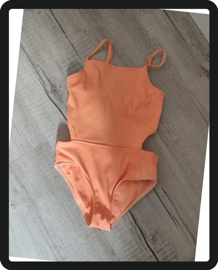 Maillot de bain - photo numéro 2