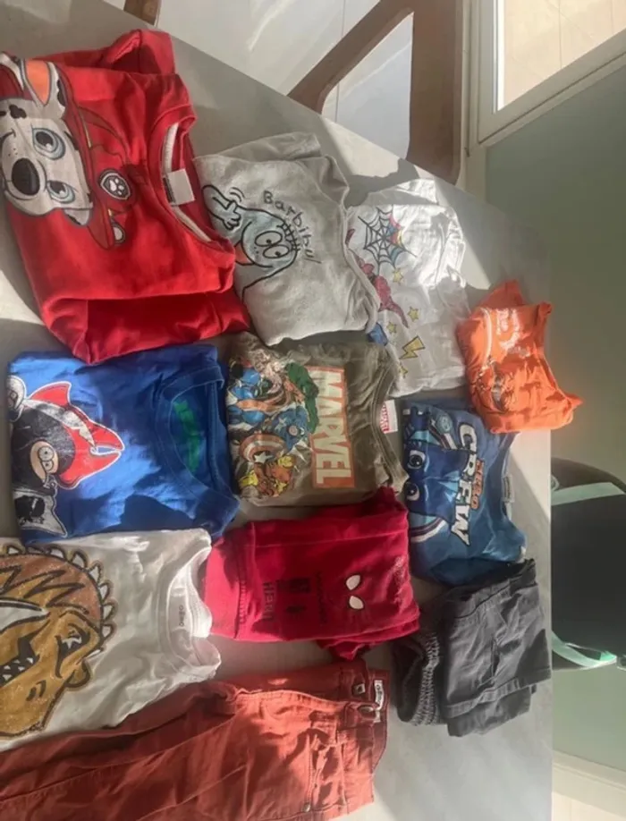 Lot de 11 vêtements