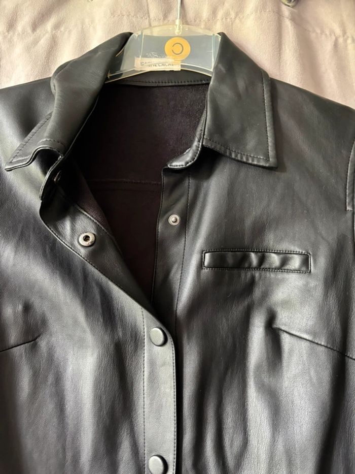 Robe chemise en effet cuir avec ceinture - photo numéro 3