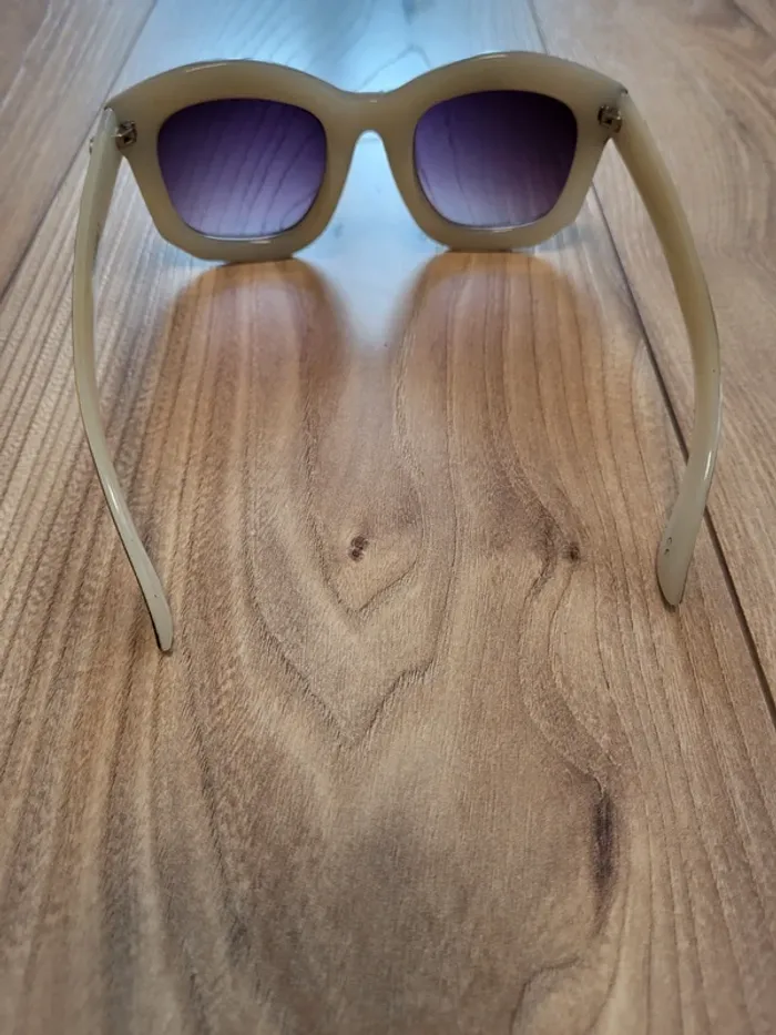 Lunettes de soleil fantaisie - photo numéro 4